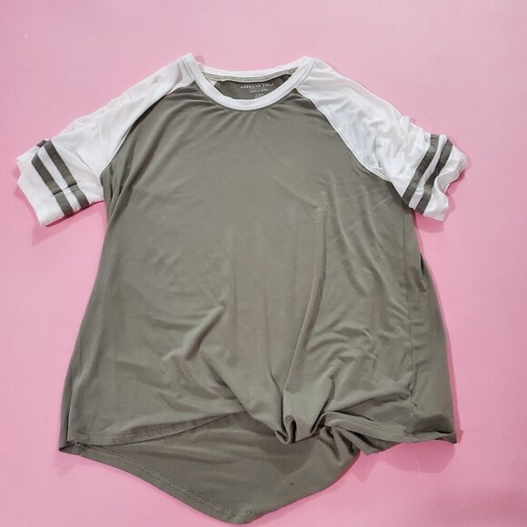 🌼 American Eagle Green White Soft and Sexy Short Sleeve Shirt 🌼 - Picture 1 of 4